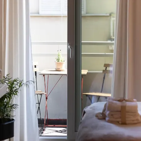 Apo-zachari Elegant *