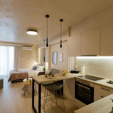 Apo-zachari Elegant Apartamento Larissa